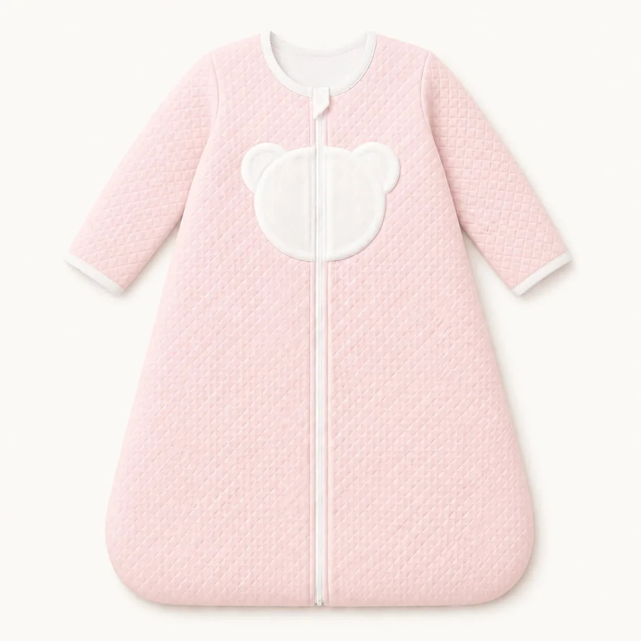 Macacão rosa para bebê com detalhe de urso branco e zíper frontal