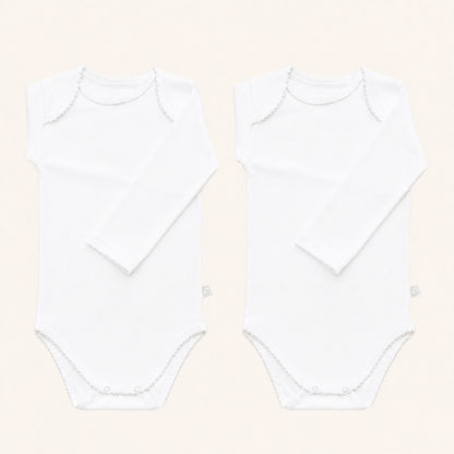 ​2 Bodies cava americana para bebé em 100% algodão Interlock branco. Sem etiquetas no decote, anti-pilling e ultra resistente