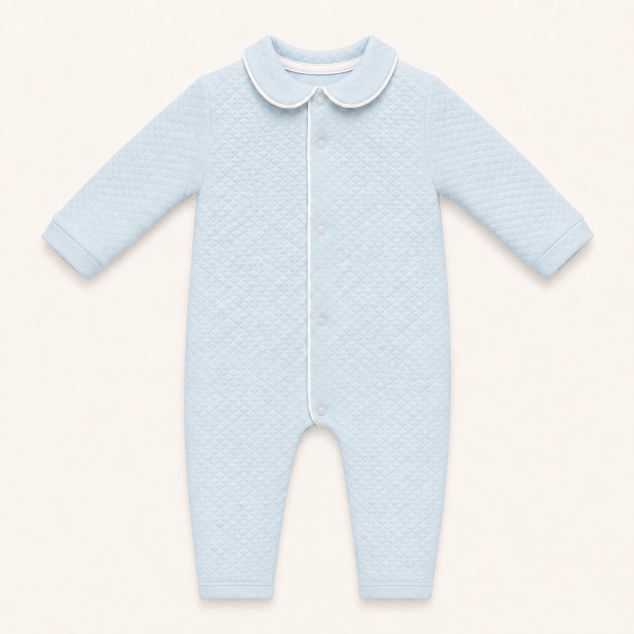 Babygrow em malha losango, a abrir à frente e nas duas pernas, para facilitar a muda de roupa bem como a fralda