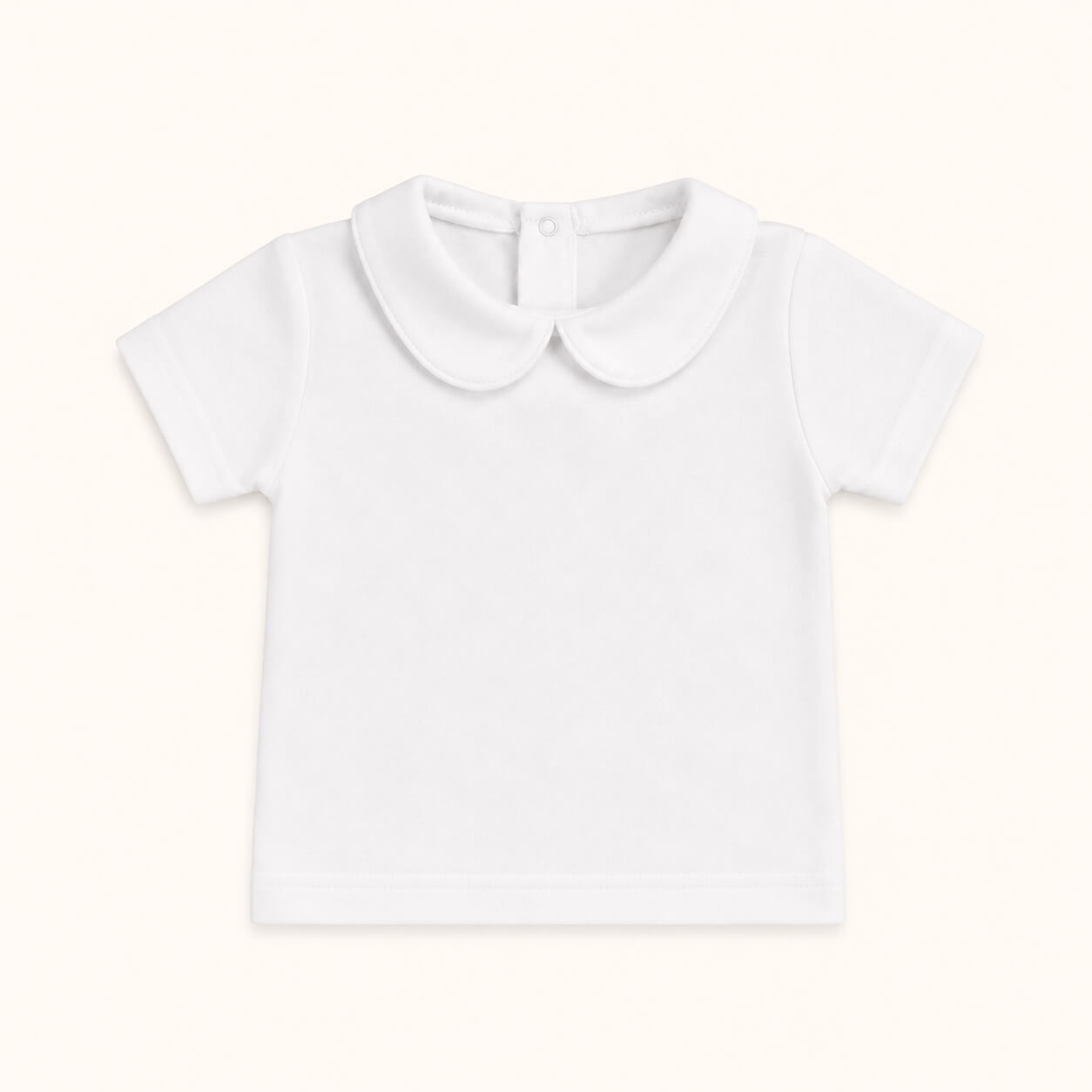Camisola para bebé manga curta com gola Peter Pan branco com abertura até abaixo para facilitar a troca de roupa