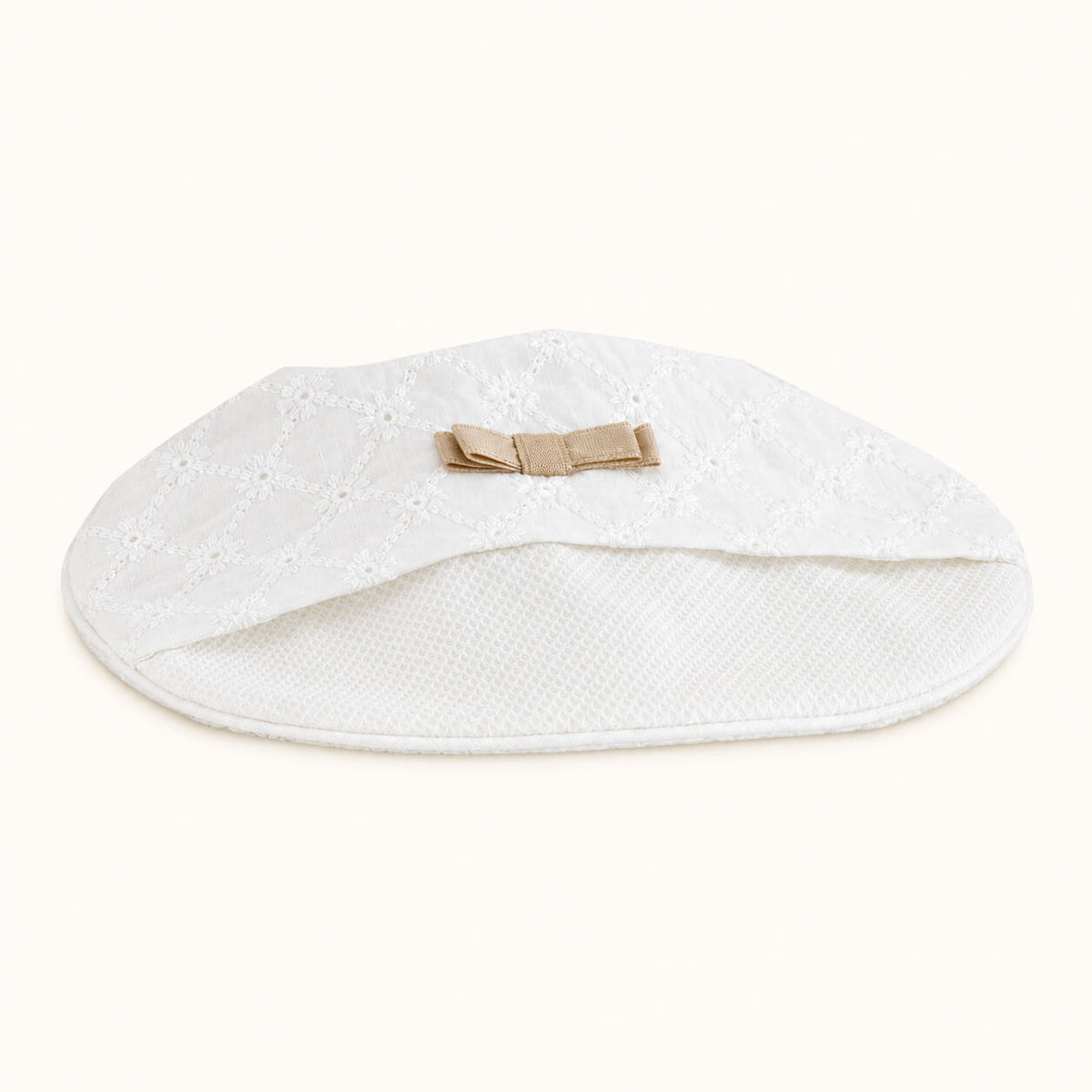 Babete para Bebé em Algodão com Impermeável Interior – Romantic 2 Bege