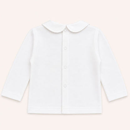 Costas de camisola para bebé manga comprida com gola Peter Pan branco com abertura até abaixo para facilitar a troca de roupa