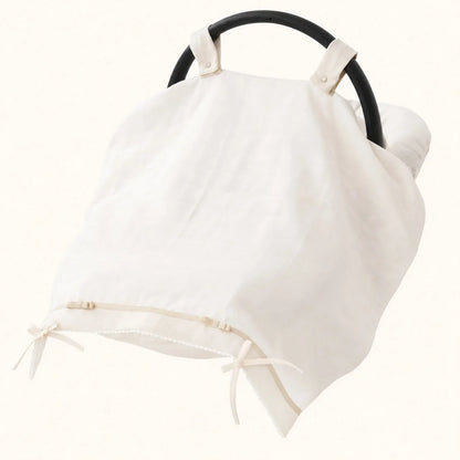 Fralda tipo toldo seguro para usar como proteção do sol, mas com ventilação aconselhada. Em algodão suave e transpiravel 