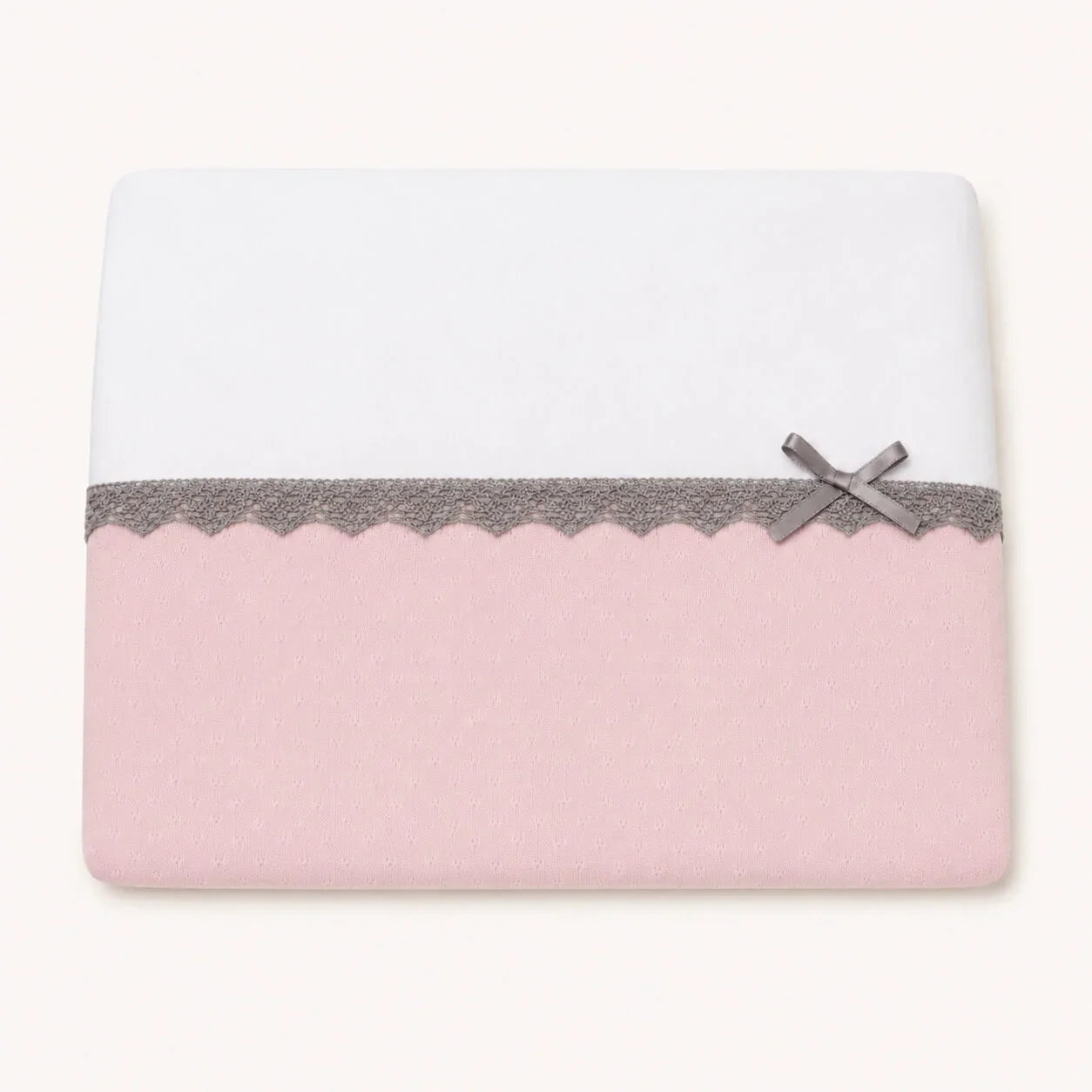 Manta para bebé branco e rosa com renda cinza e laço, confortável e delicado para recém-nascidos