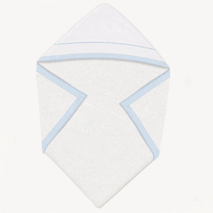 Toalha aberta para bebé com capuz branco bordado em azul, felpo algodão suave e barras em malha azul à volta