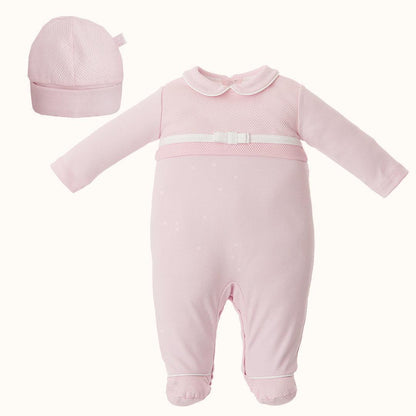 babygrow rosa de manga comprida com gorro, detalhe de laço e gola Peter Pan, roupa de bebé