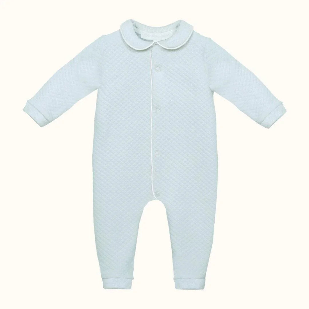 babygrow azul claro sem pés, manga comprida, tecido acolchoado, gola redonda