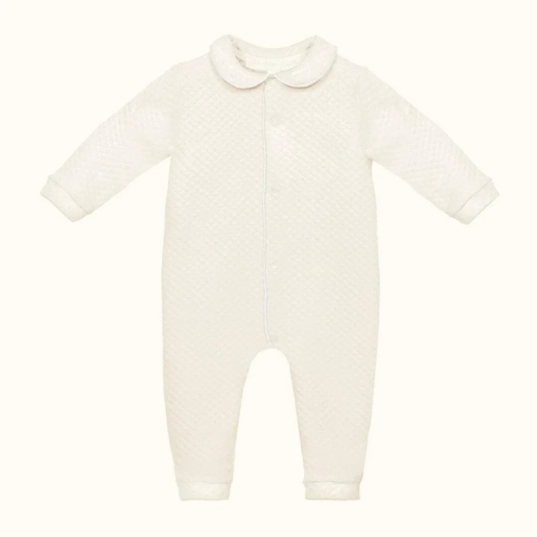 babygrow branco sem pés, textura acolchoada, manga comprida, roupa para bebé recém-nascido