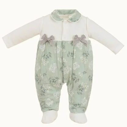 babygrow verde de menina com estampa floral e laços cinza, manga comprida, roupa de bebê