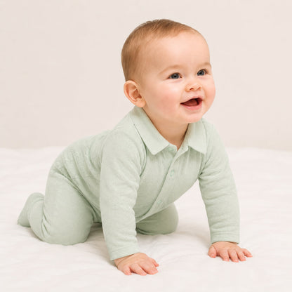 Bebé vestido com camisola de gola camisa sweet verde, manga comprida, 100% algodão macio e confortável, ideal para quando deixar a fralda