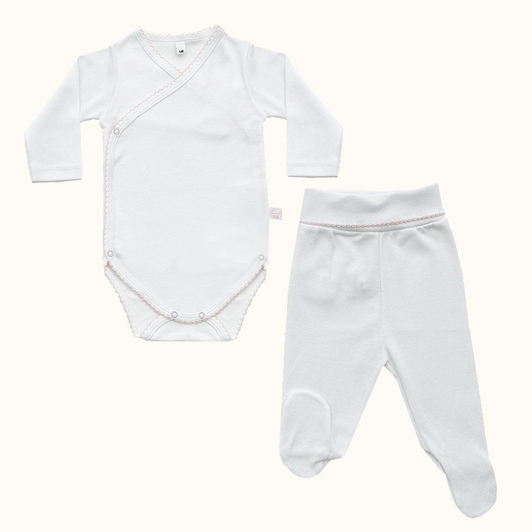 Conjunto de body branco com manga comprida e calça de algodão para bebé recém-nascido.