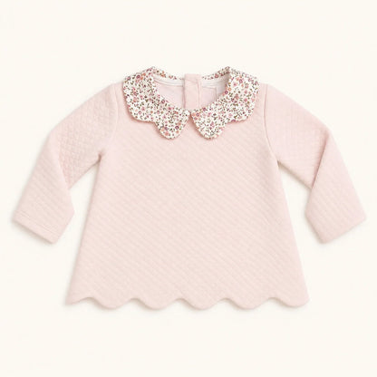 camisola do conjunto de 2 peças rosa com estampa floral, super pratico para qualquer ocasião