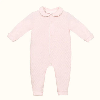 babygrow rosa claro de manga comprida para bebé, tecido texturizado, com gola redonda