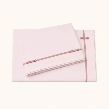 conjunto lençóis romantic rosa, composto por lençol de cima, lençol capa e fronha. Popeline 100% algodão com tratamento anti-pilling.