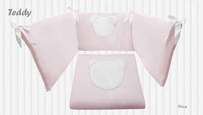 Conjunto de edredão e resguardo rosa para berço, detalhes de urso, laços brancos, enxoval bebê.