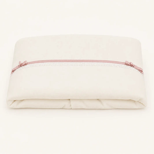 manta de bebé bege com fita rosa e laços, enxoval para recém-nascido