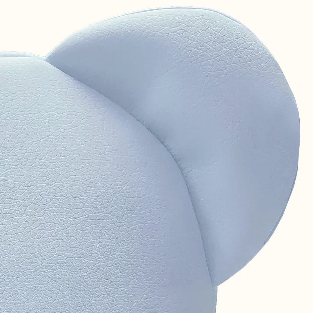 <img src="caminho/para/imagem.jpg" alt="orelhas de mochila azul para bebé">