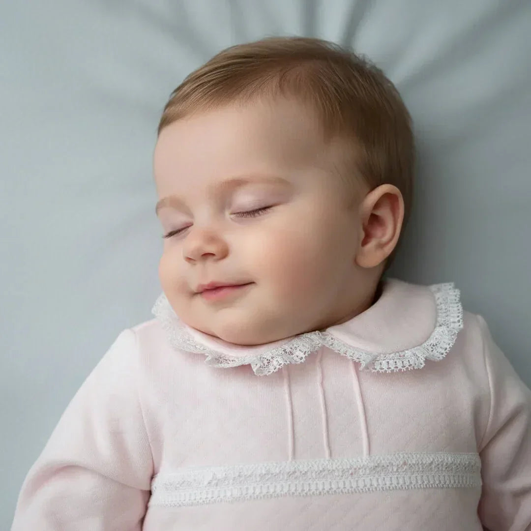 Bebe_com_Babygrow_Mimos_2_Rosa - Pim-Pam-Pum Baby