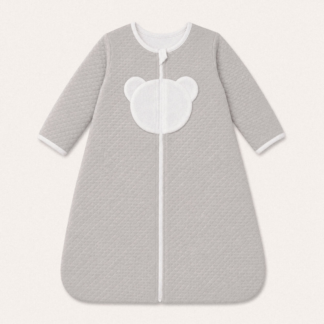 Macacão de bebê cinza com urso branco, ideal para recém-nascidos, confortável e acolhedor