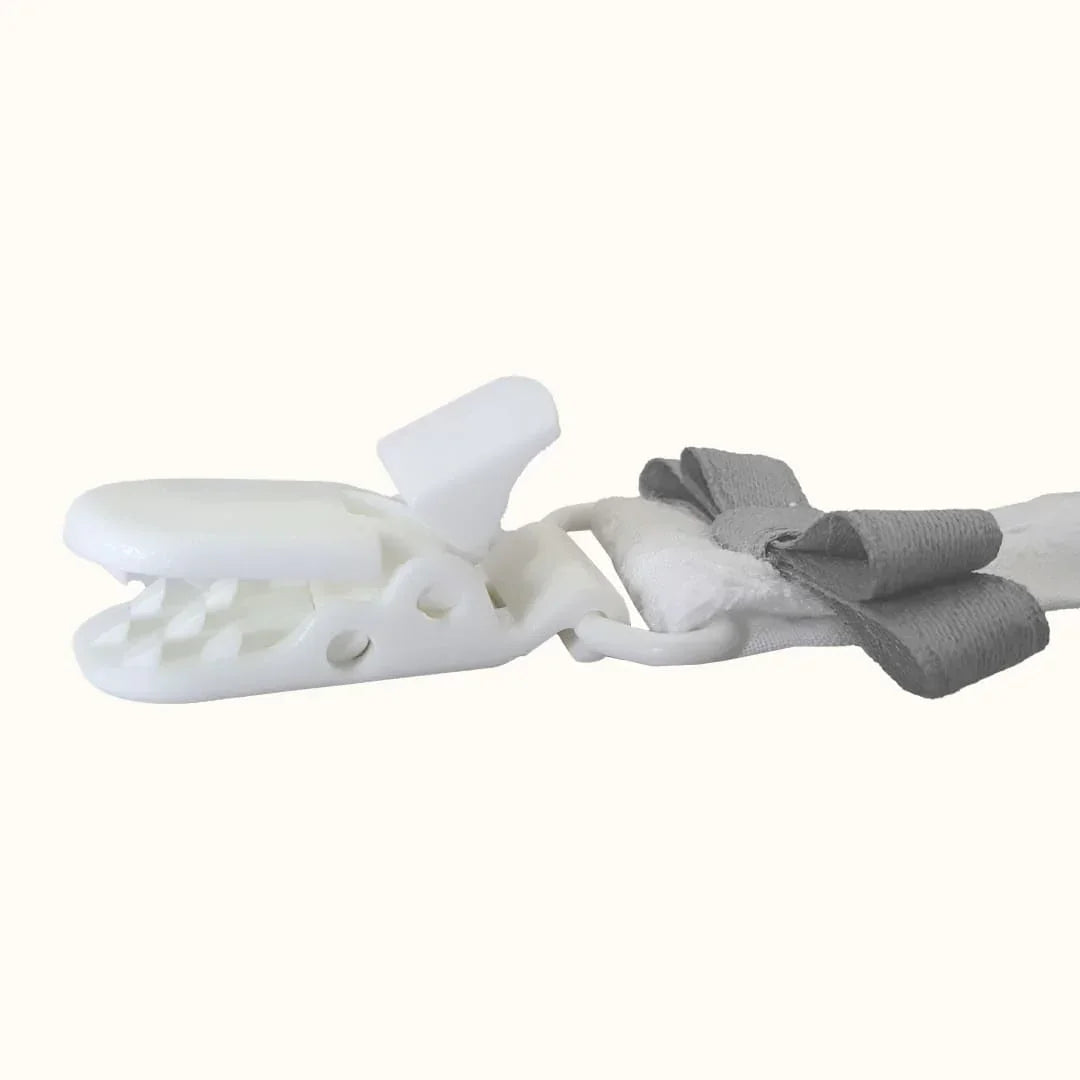 suporte-chupetas-romantic-cinza-pim-pam-pum-baby-69514 - Pim-Pam-Pum Baby